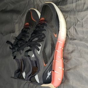 Reebok zig tech athletic shoes womans size 10